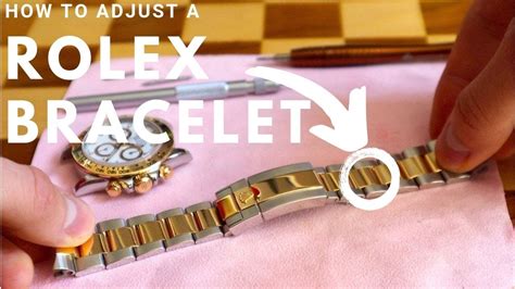 how to tighten a rolex watch band|adjusting Rolex watch band.